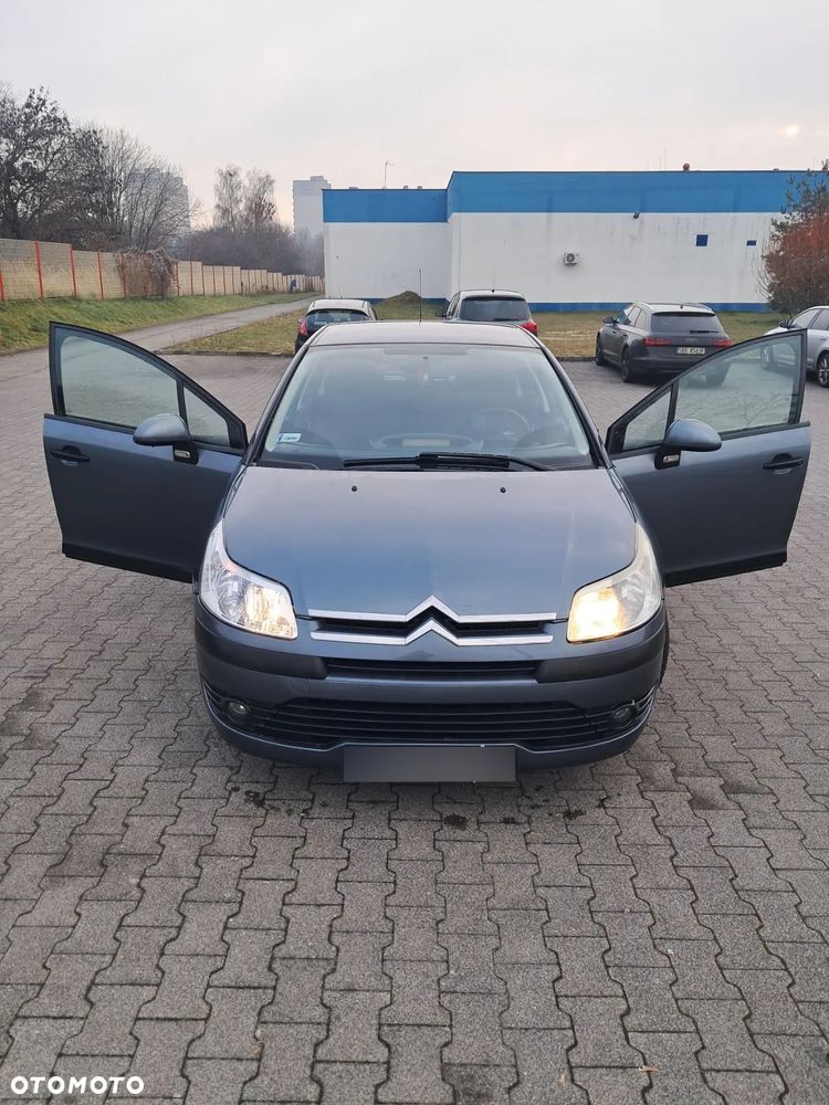 Citroën C4 1.4 16V Magic - 2