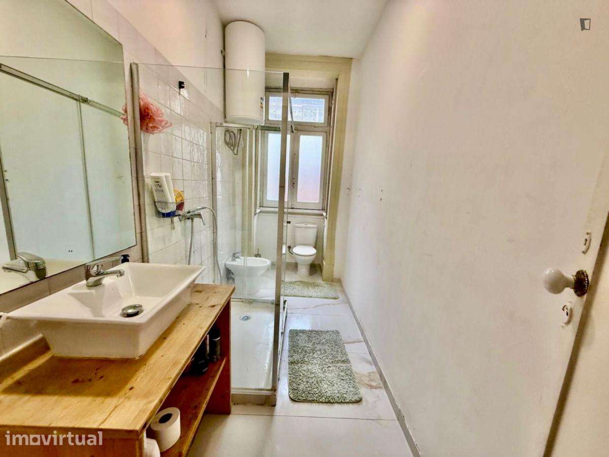 Quarto - localizado em Lisbon - Grande imagem: 3/7