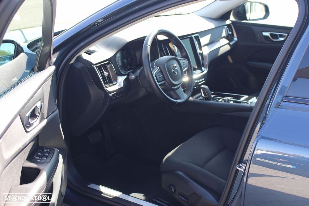 Volvo V60 2.0 T6 AWD TE R-Design - 22