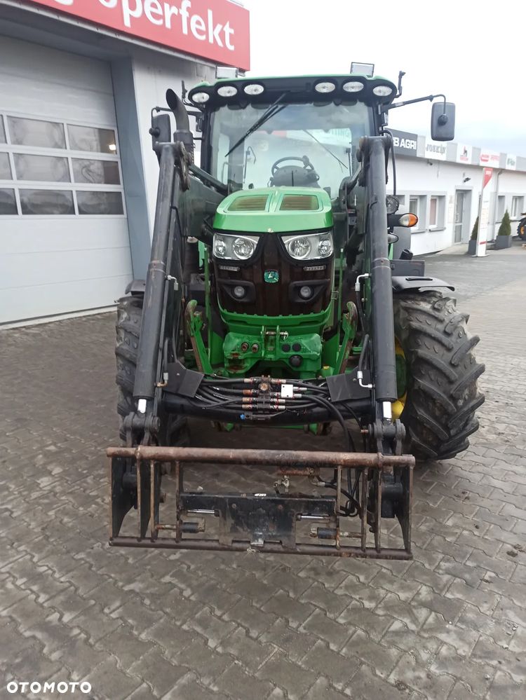 John Deere 6115R - 11