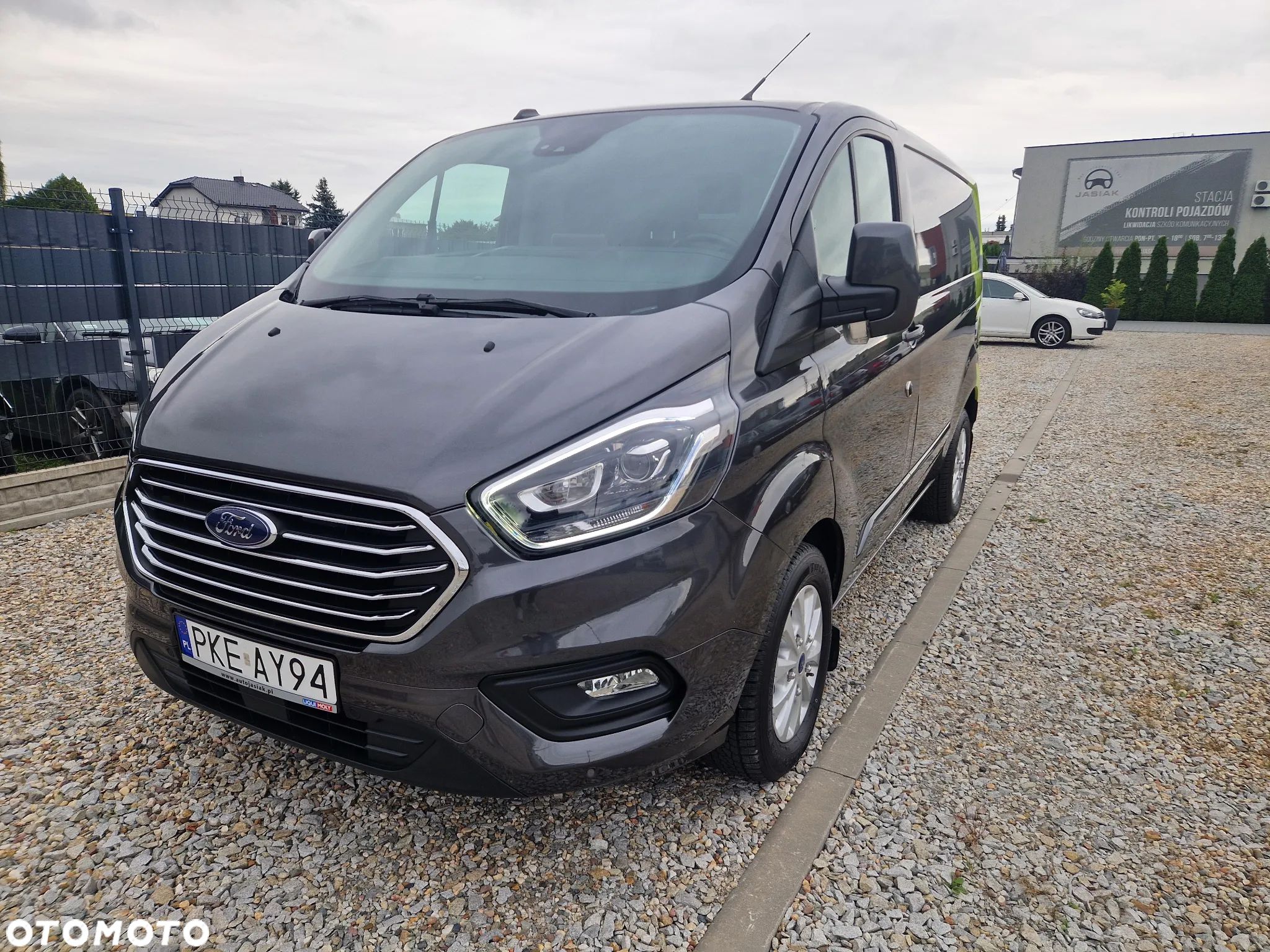 Ford TRANSIT CUSTOM - 1