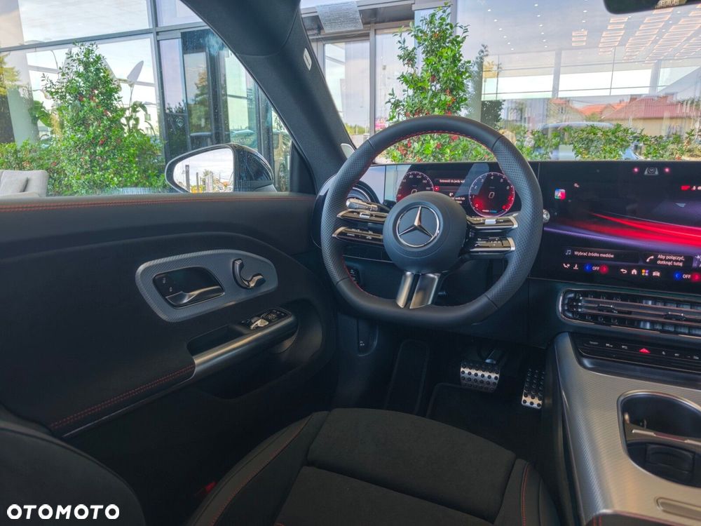 Mercedes-Benz CLA - 16