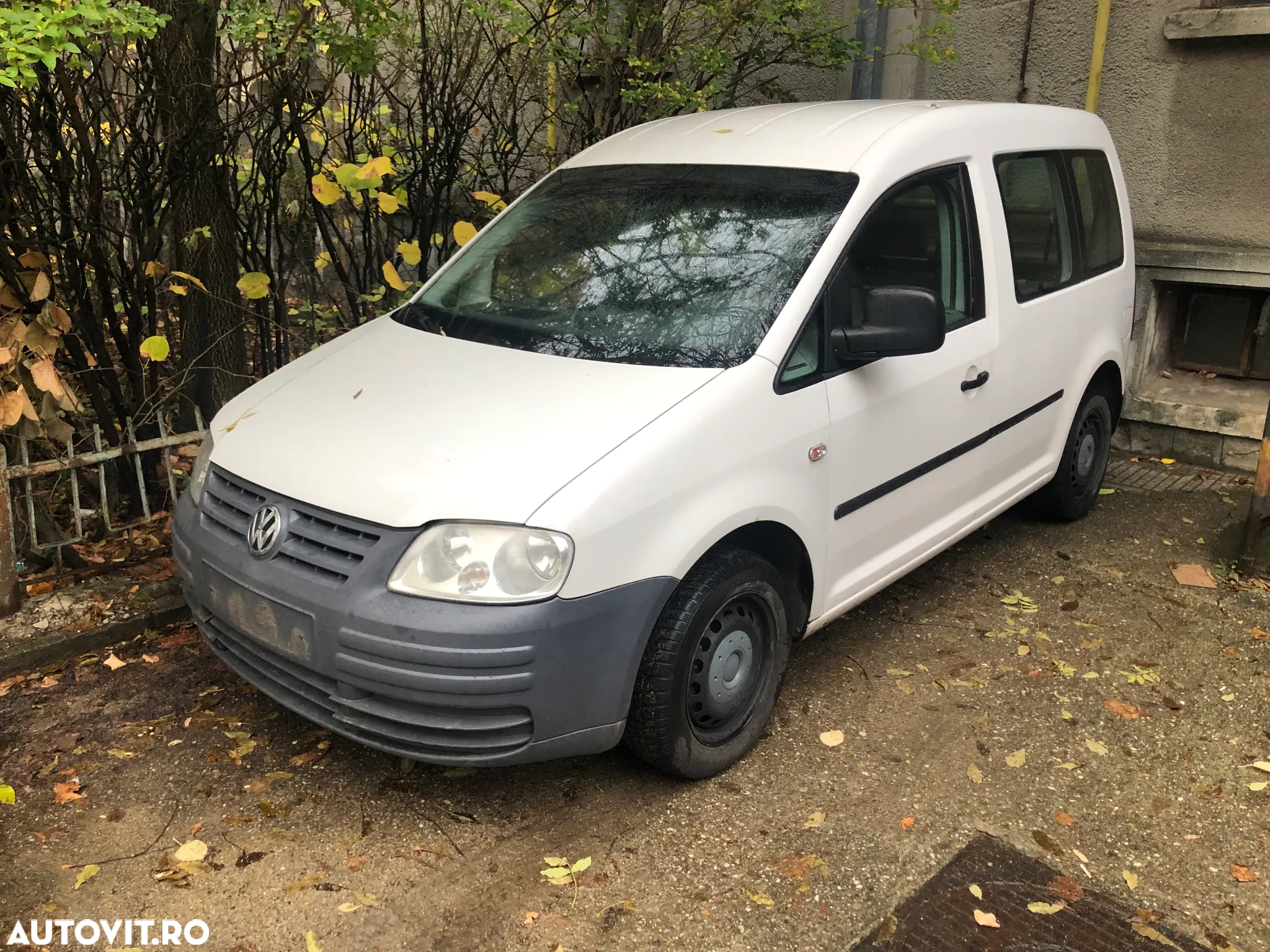 Dezmembrez Volkswagen Caddy 2006 alb - 2