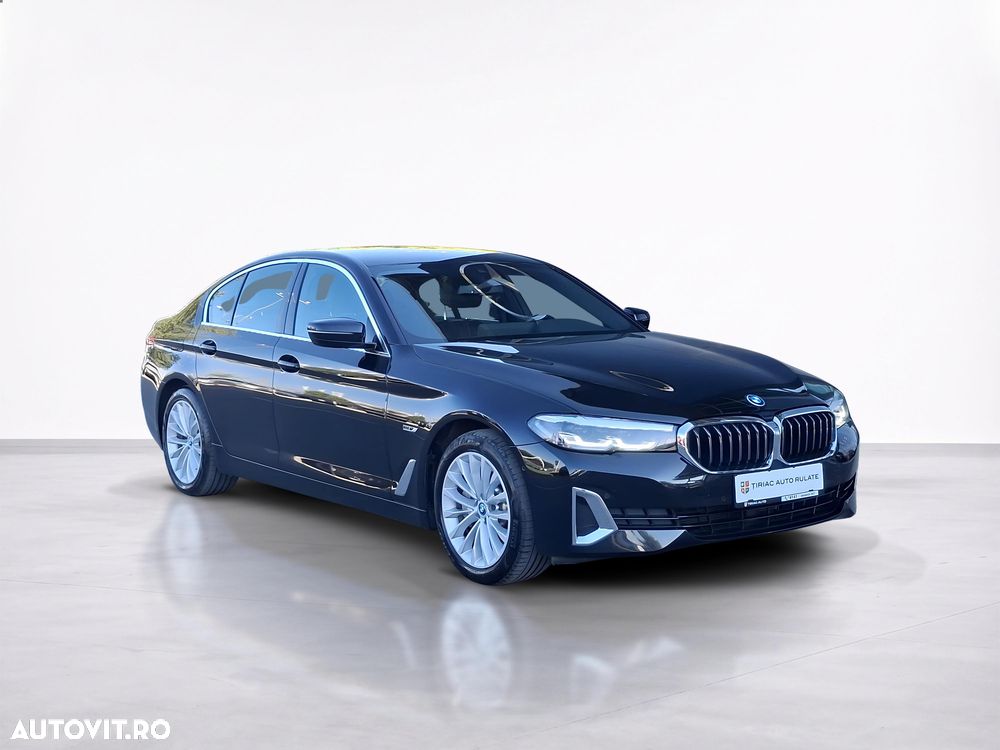 BMW Seria 5 530e xDrive Aut. Luxury Line - 9