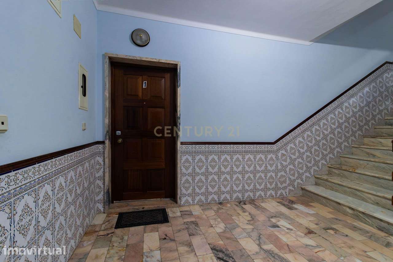 Espaçoso Apartamento T3 na Freixianda com Terraço - Grande imagem: 2/18