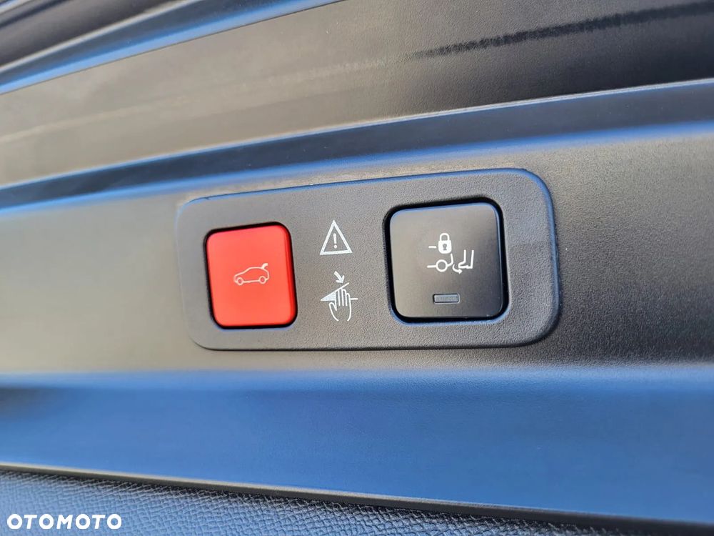 Peugeot 5008 1.5 BlueHDi GT S&S EAT8 - 32