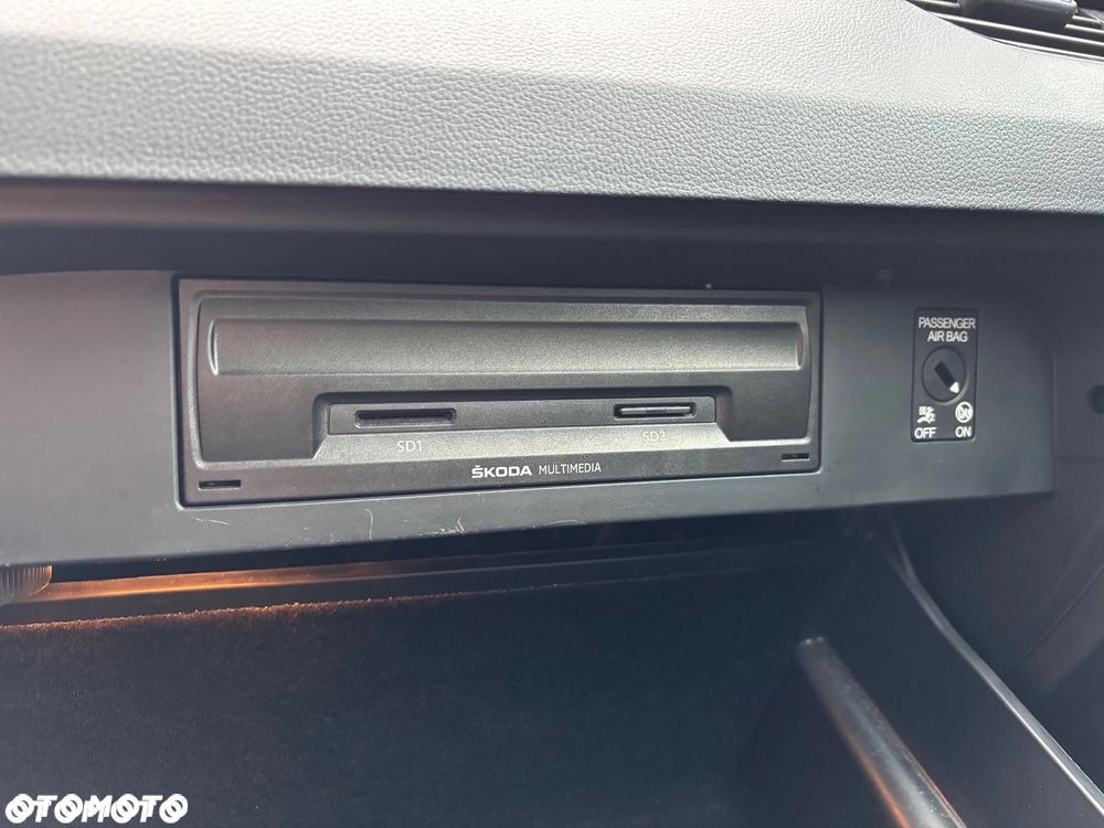 Skoda Octavia 2.0 TSI Ambition DSG - 27