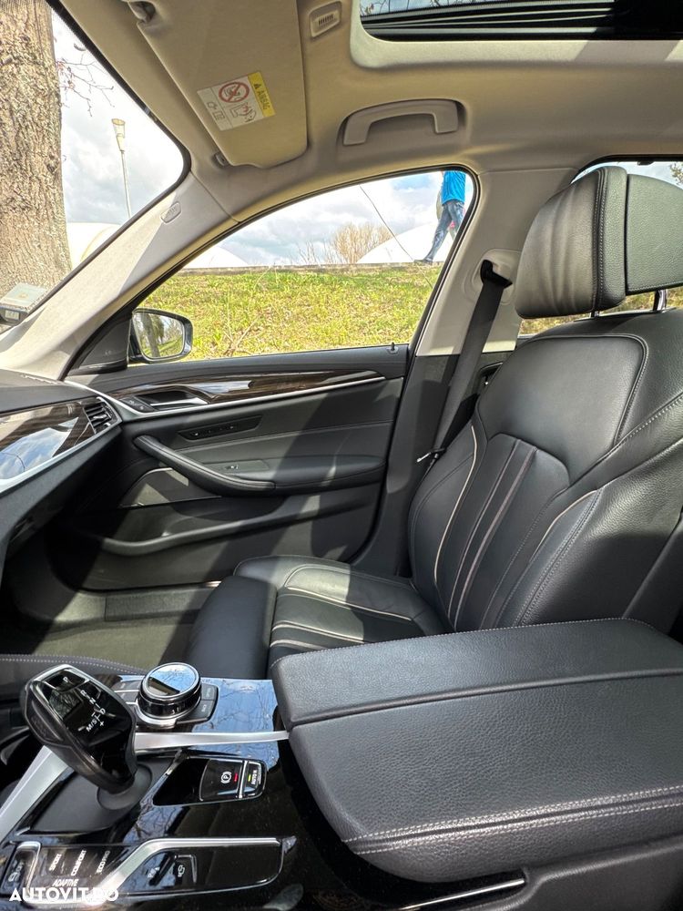 BMW Seria 5 520d xDrive Aut. Luxury Line - 13