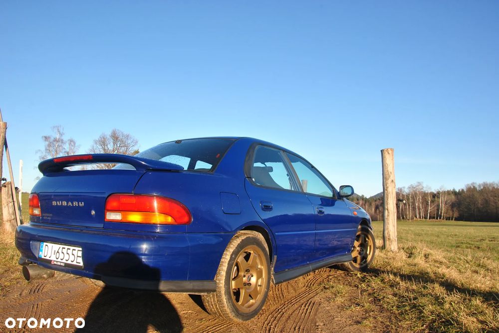 Subaru Impreza 2.0 GT - 4