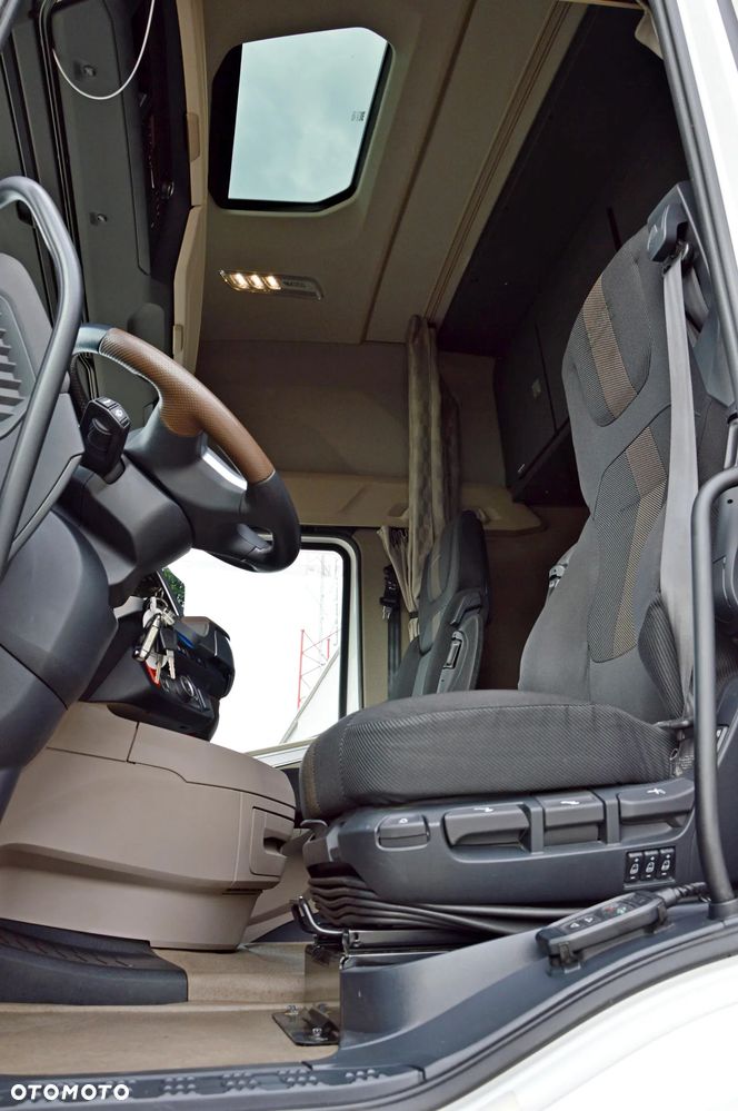 DAF XG+ 530 / ZF INTARDER / FULL LED / TRĄBY /KLIMA POST. / 2 ZBIORNIKI - 25