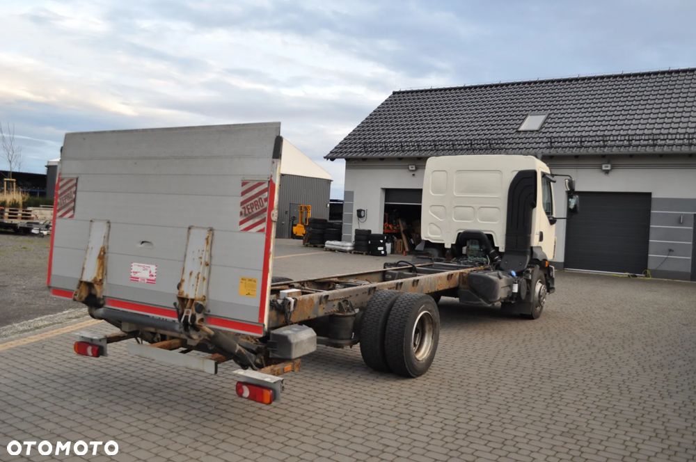 Volvo FL12 240km Rama 6,7m. Rozstaw 4,7m - 12