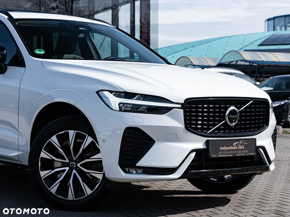 Volvo XC 60 B4 B Plus Dark - 9