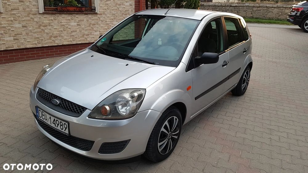 Ford Fiesta 1.25 Trend - 14