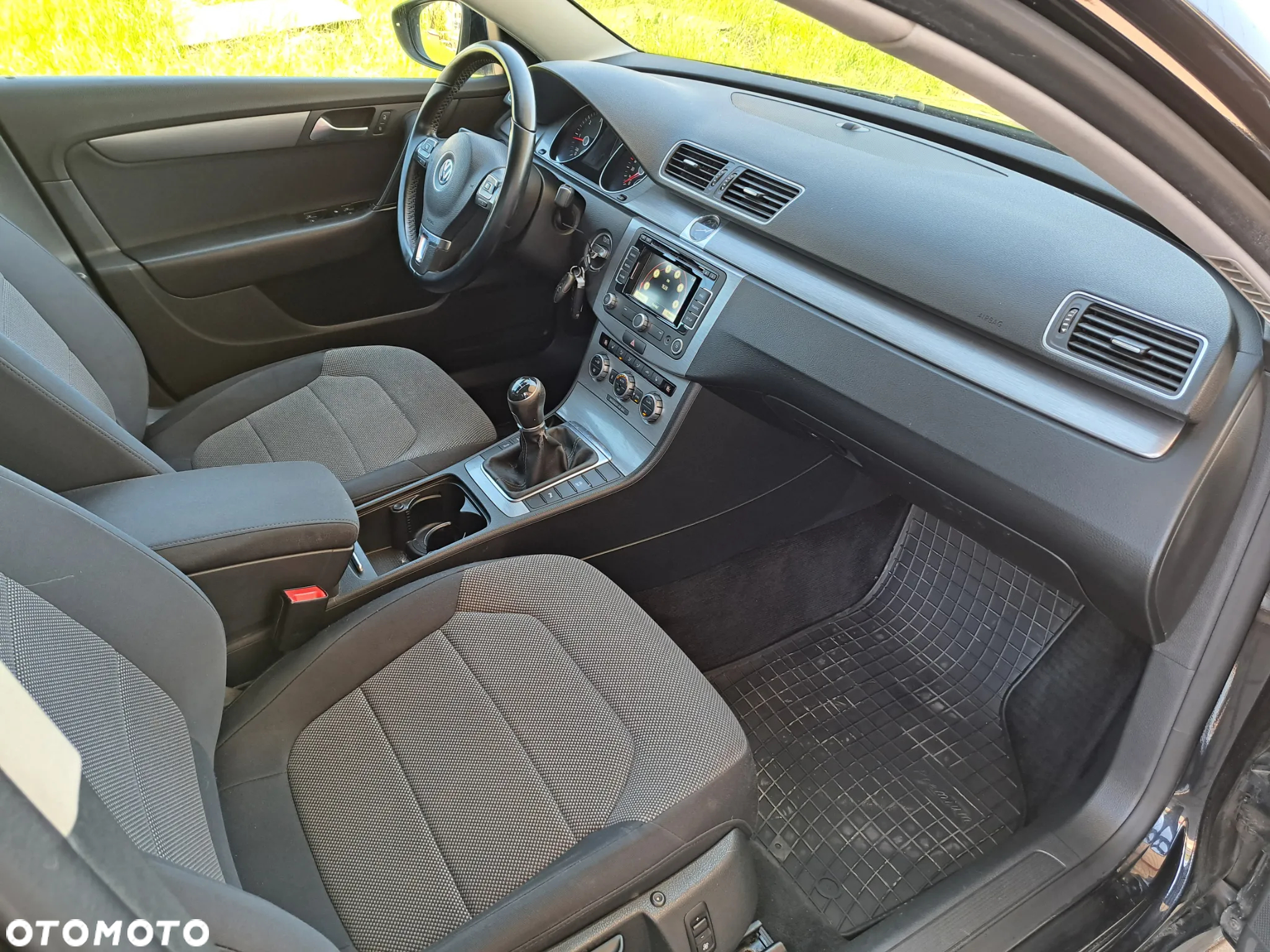 Volkswagen Passat - 18