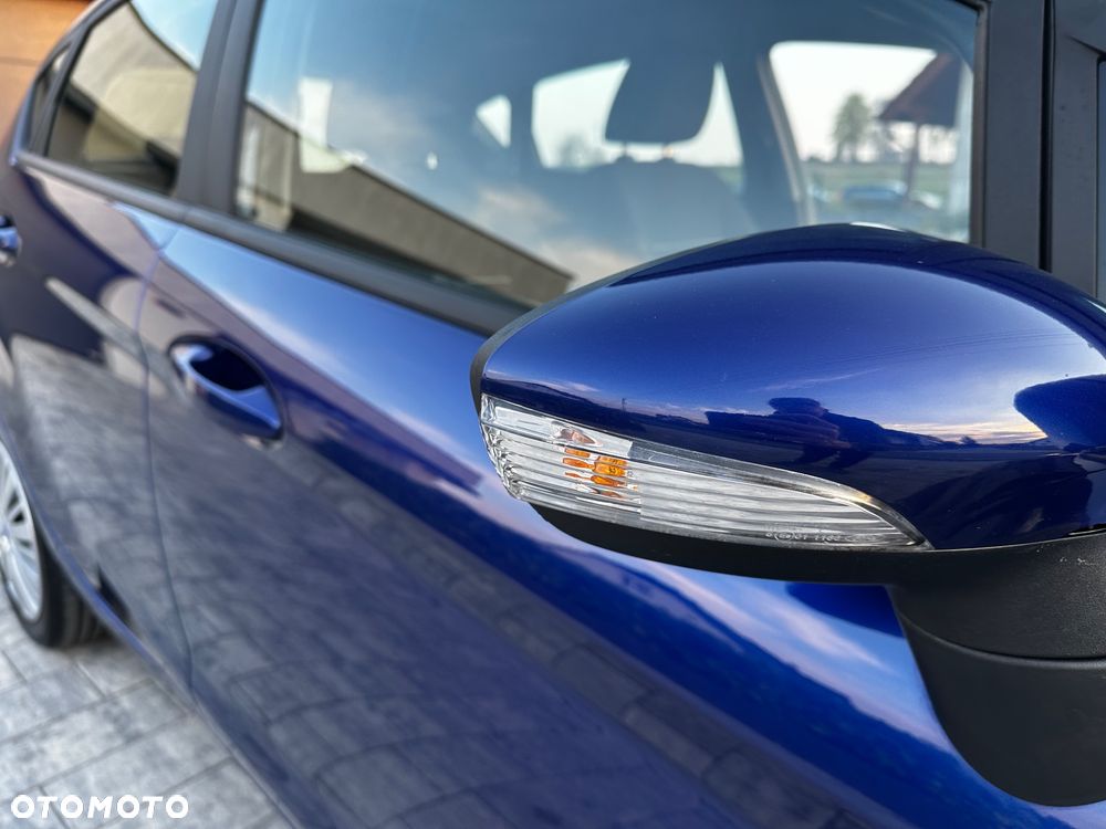 Ford Fiesta - 25
