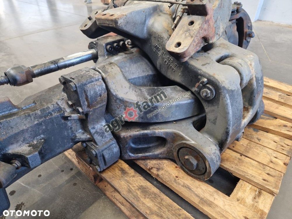 Przedni most Massey Ferguson 8660 Dana 770/618 - 3