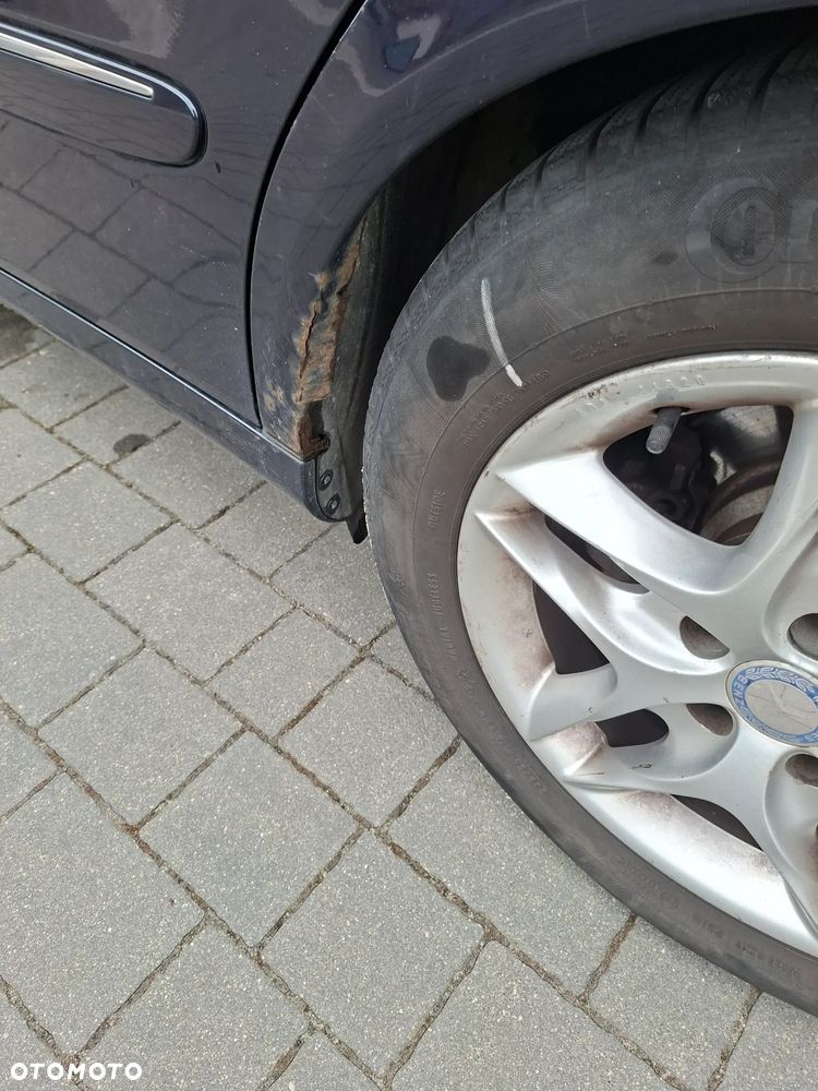 Mercedes-Benz Klasa E - 12