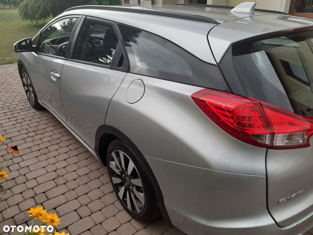 Honda Civic Tourer 1.8 i-VTEC Sport - 4