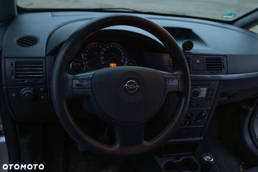 Opel Meriva 1.6 16V - 11