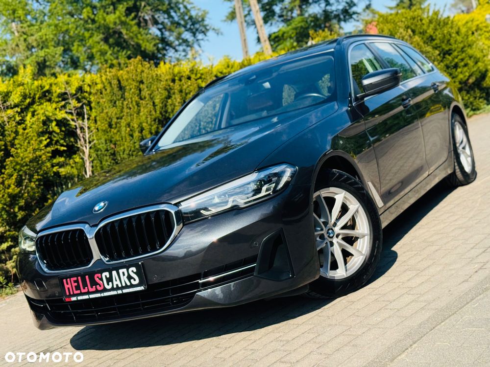 BMW Seria 5 520i Sport Line - 2