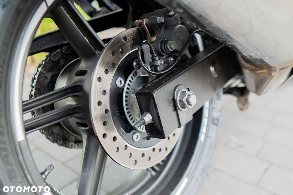 Honda CBF - 24
