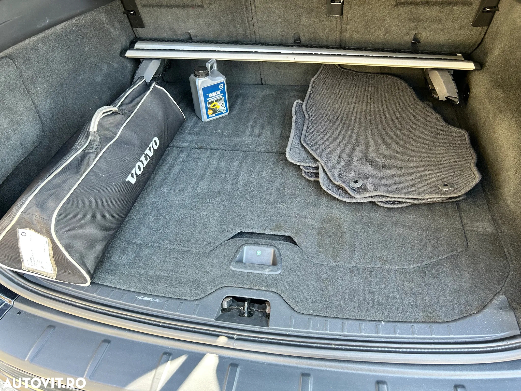 Volvo XC 60 2.4D AWD Aut. - 25