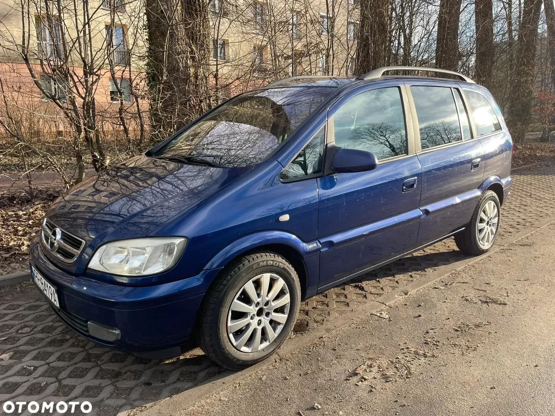 Opel Zafira 2.2 DTI - 1