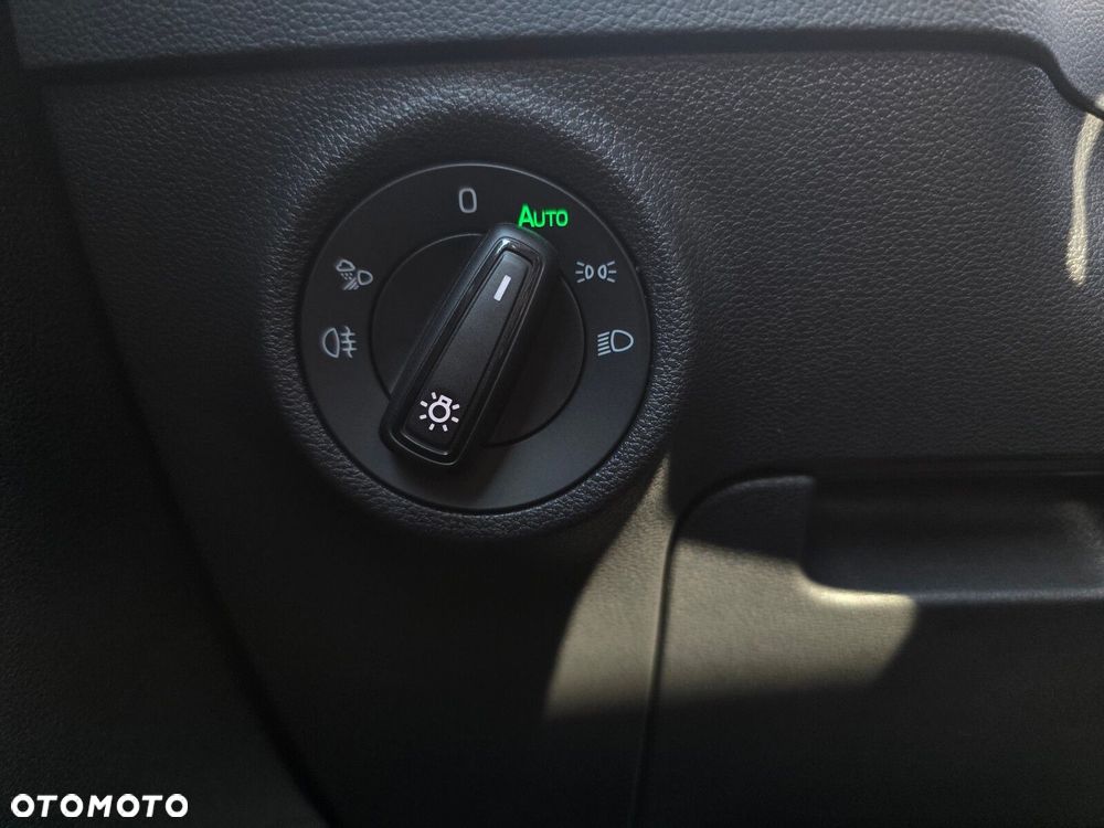 Skoda Karoq 1.5 TSI ACT Sportline DSG - 11