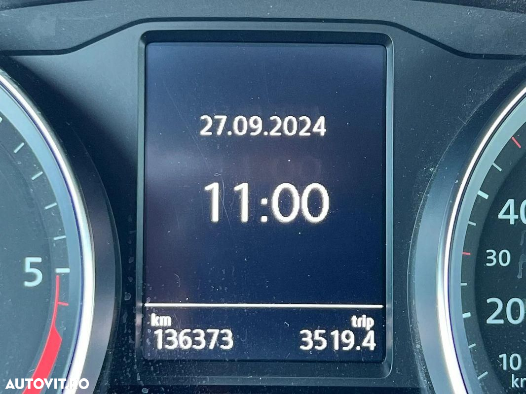 Volkswagen Passat Variant 2.0 TDI DSG Comfortline - 32