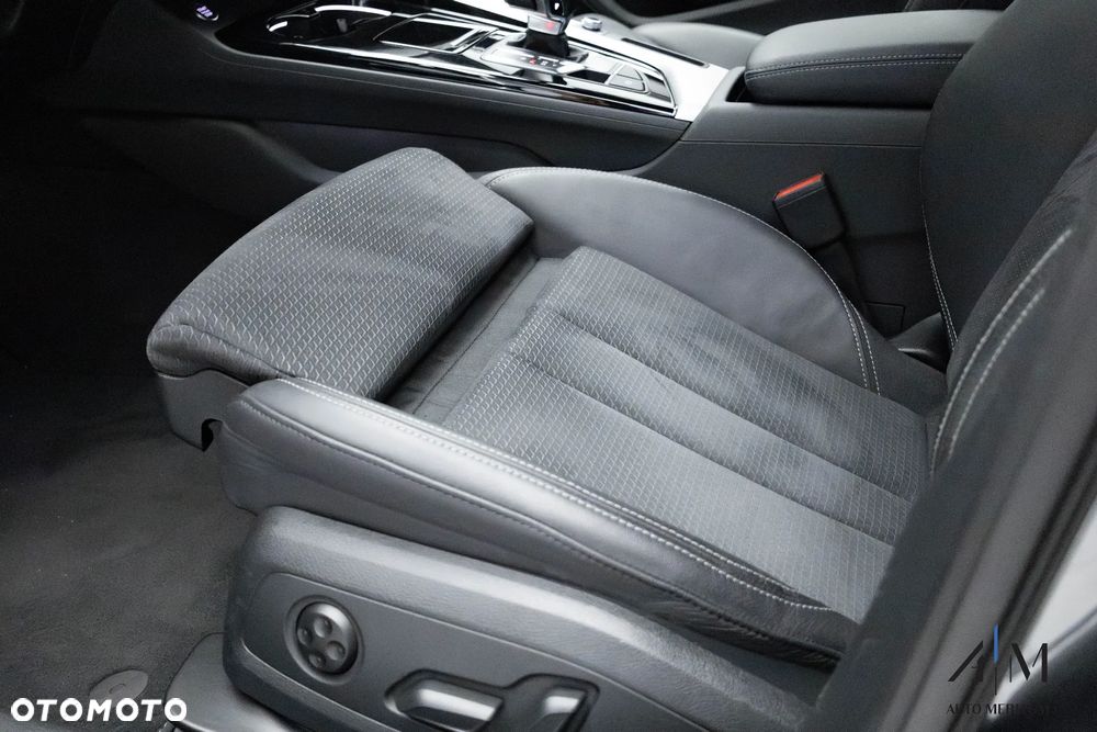 Audi A4 Avant 40 TDI quattro S tronic S line - 19