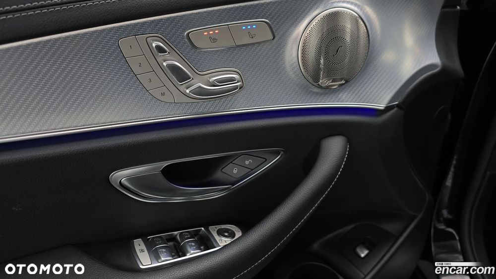 Mercedes-Benz Klasa E 200 4Matic 9G-TRONIC Avantgarde - 16