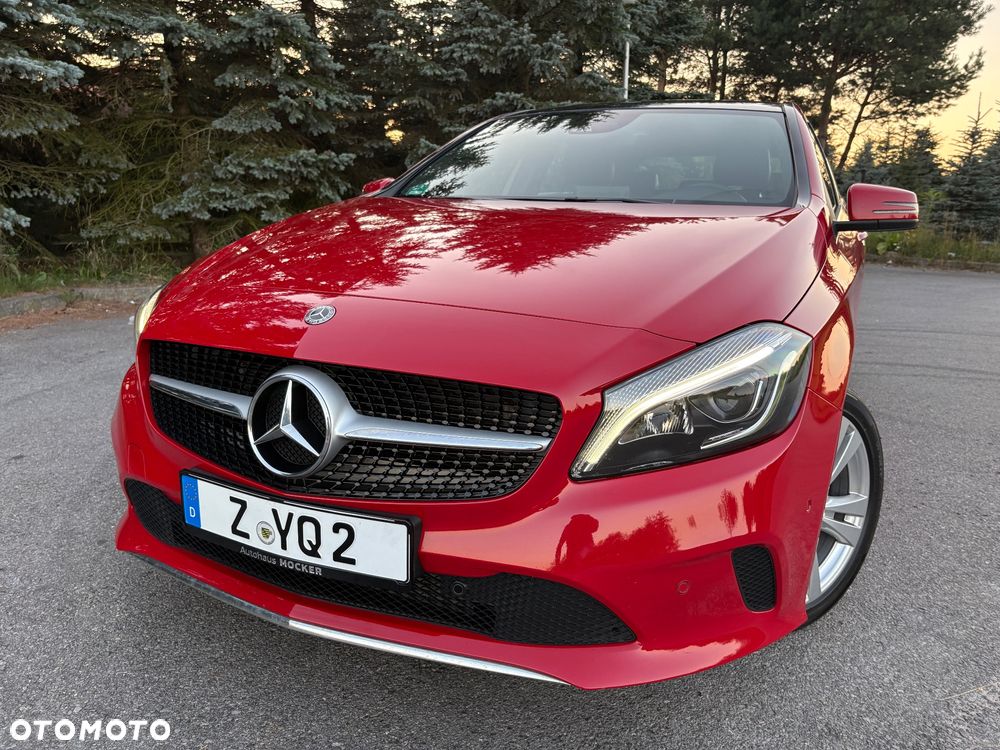 Mercedes-Benz Klasa A 180 (BlueEFFICIENCY) Urban - 35