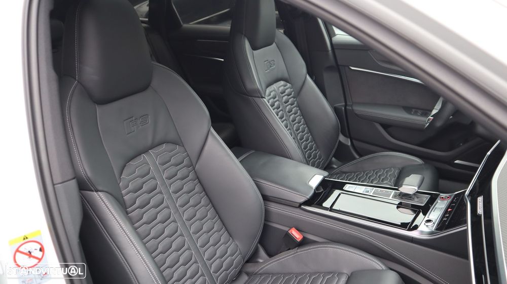 Audi RS6 Avant 4.0 TFSI quattro Tiptronic - 35