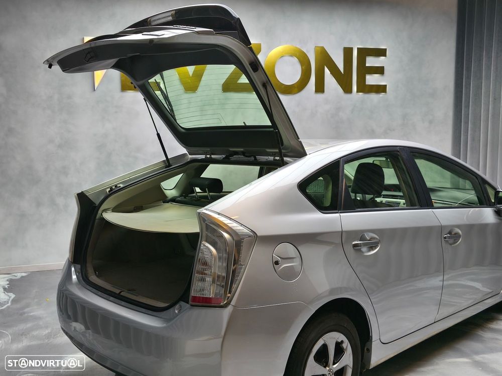 Toyota Prius 1.8 Plug-In Luxury+Pele - 21