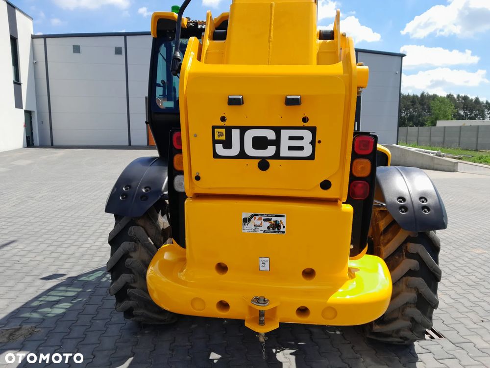 JCB 540-200 2023r - 15