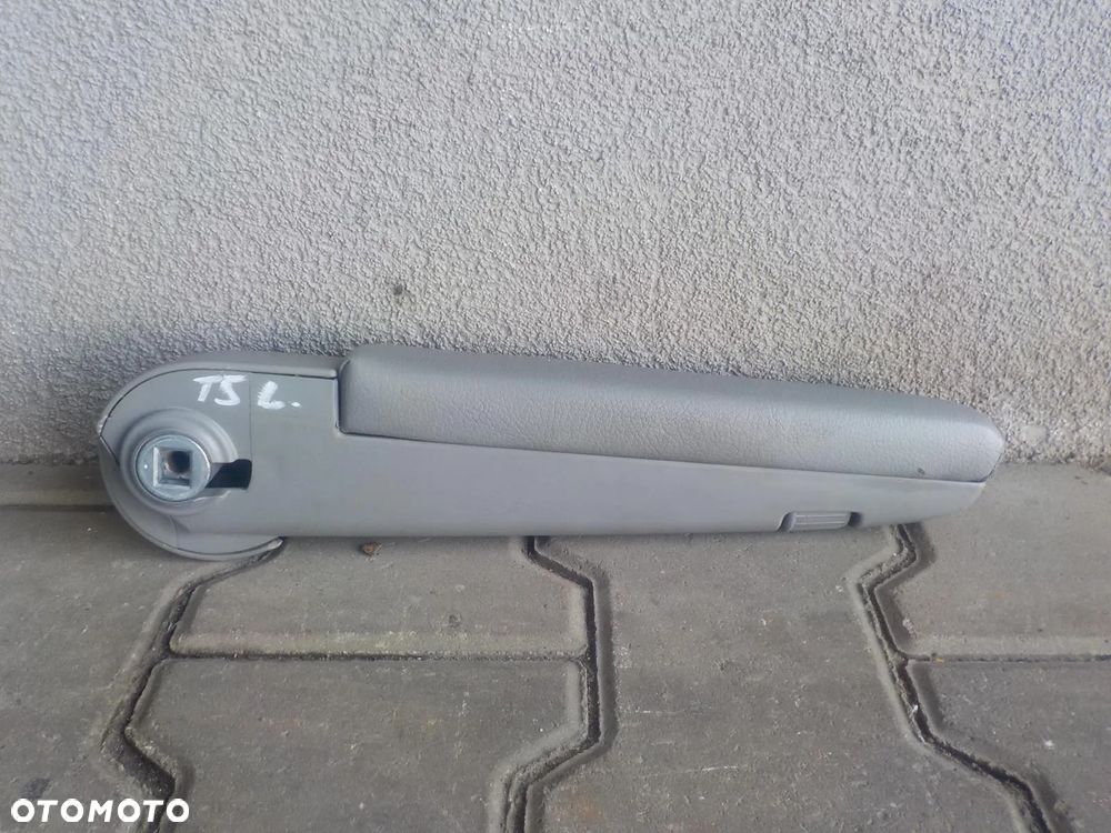 VW T5 T6 PODŁOKETNIK FOTELA LEWY - 2