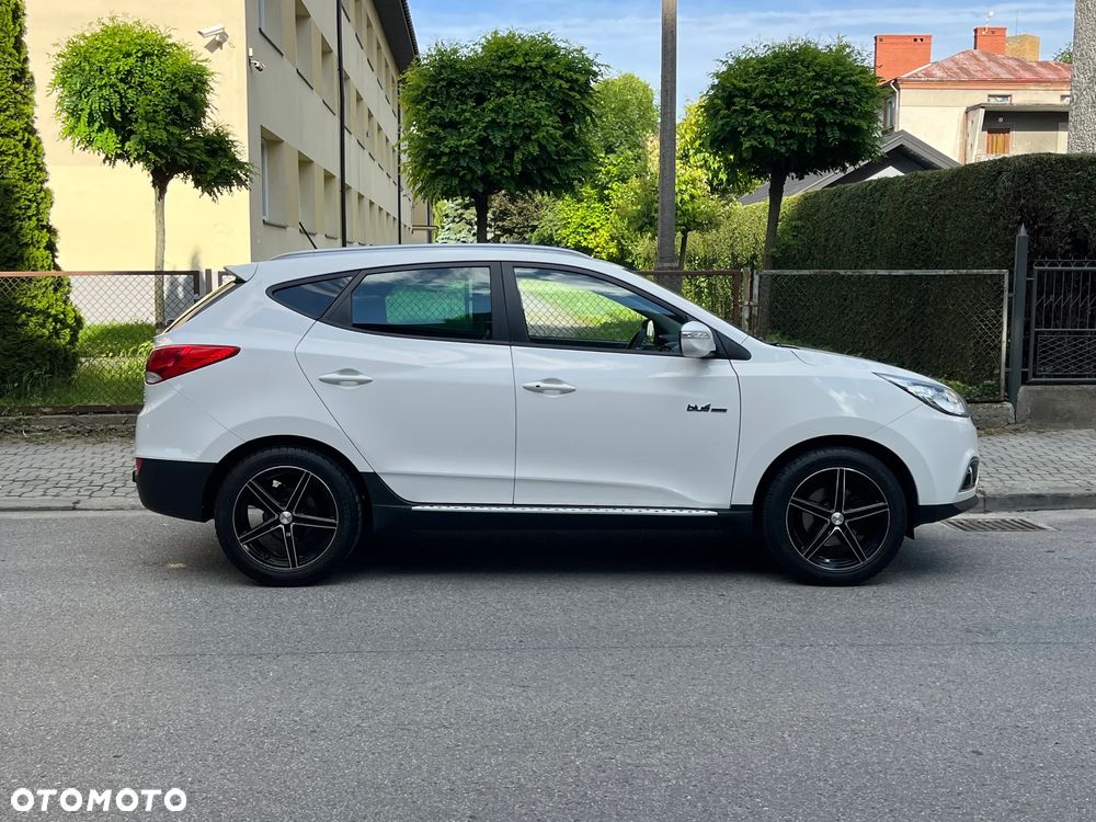 Hyundai ix35 blue 1.6 2WD Finale Gold - 6