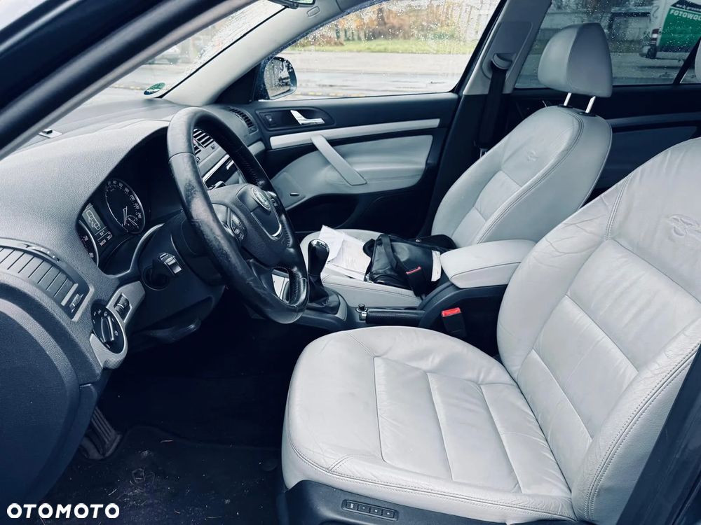 Skoda Octavia 1.8 TSI Laurin & Klement - 6
