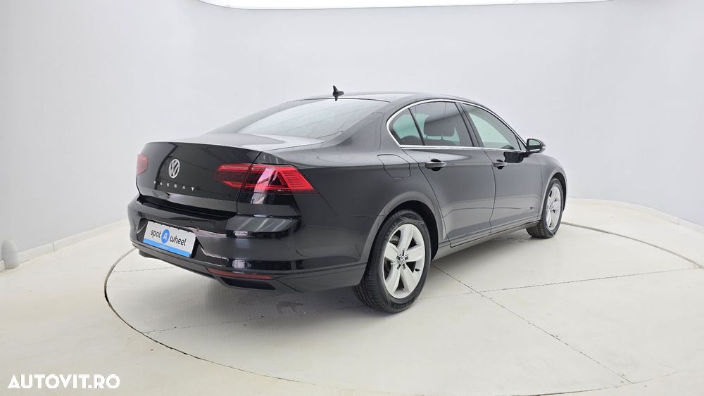 Volkswagen Passat 2.0 TDI DSG Comfortline - 6