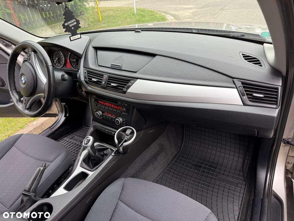 BMW X1 sDrive20d - 9