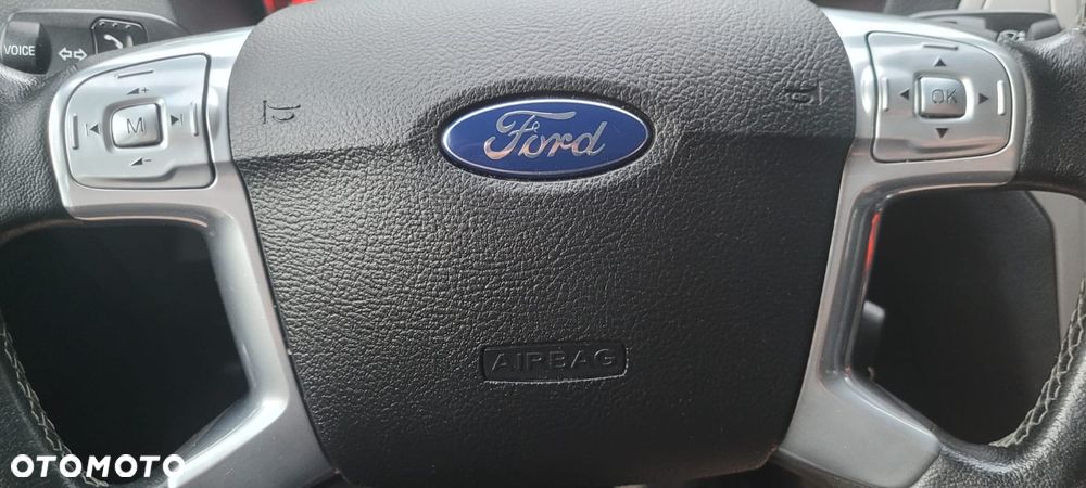 Ford Mondeo - 26