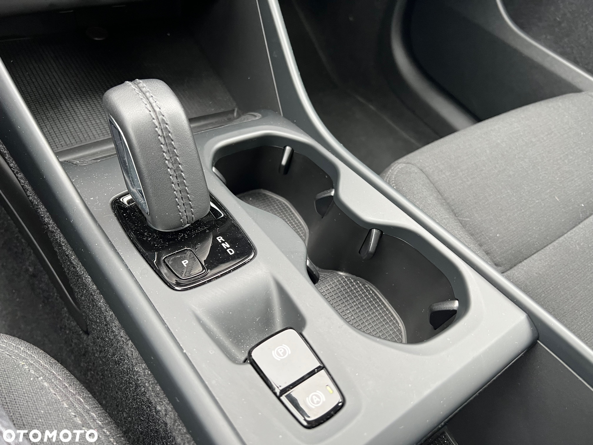 Volvo XC 40 T3 Momentum - 11