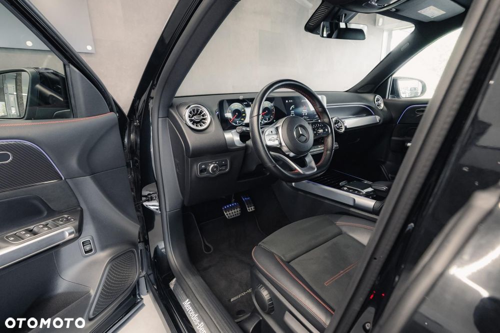 Mercedes-Benz GLB 200 4-Matic AMG Line 8G-DCT - 10