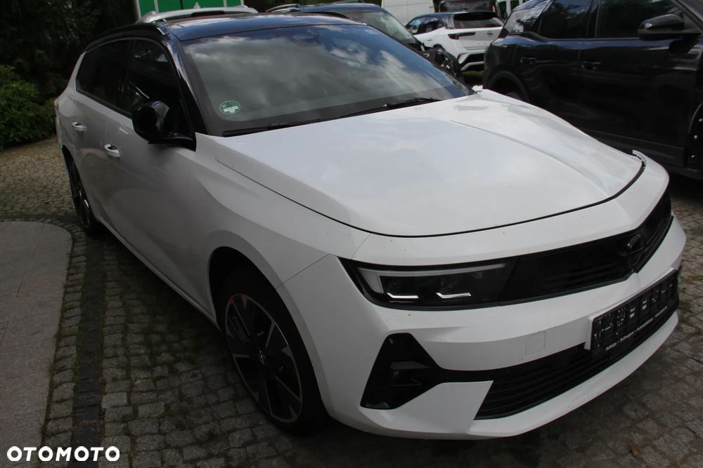 Opel Astra GS - 1