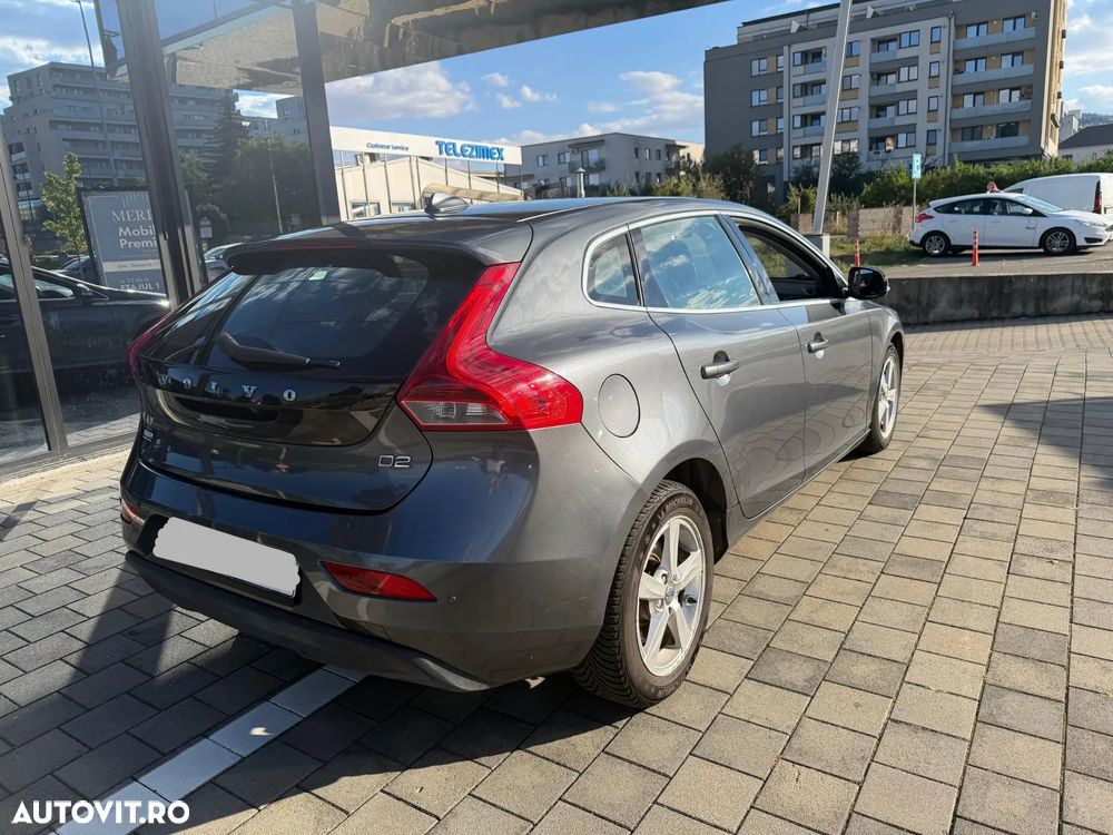 Volvo V40 - 2