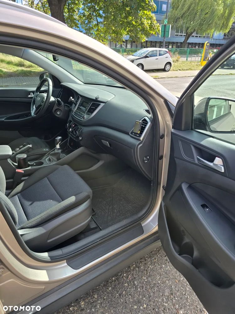 Hyundai Tucson 1.6 GDI BlueDrive Comfort 2WD - 5