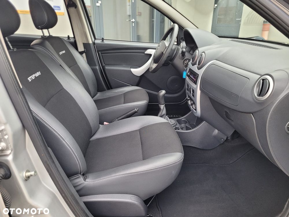 Dacia Sandero Stepway2 1.6 - 29