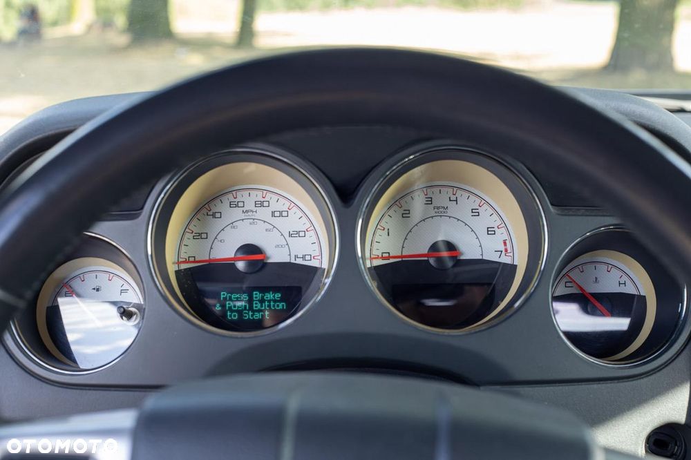 Dodge Challenger 3.5 SE - 13