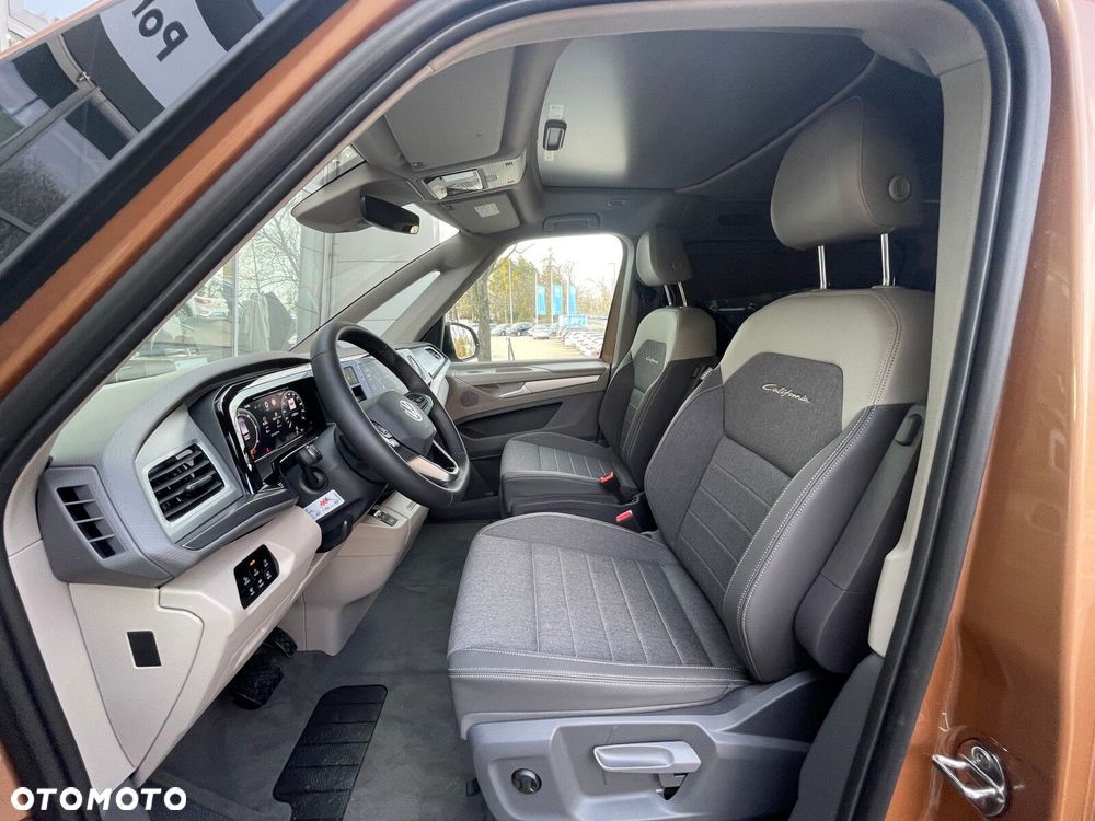 Volkswagen california Nowa California Coast silnik: 2,0 l TDI SCR 150 KM / skrzynia biegów: 7-biegowa DSG rozstaw osi: 3124 mm - 10