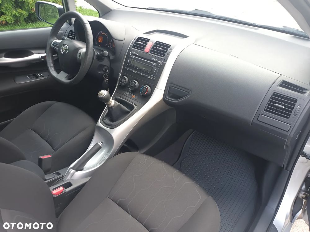 Toyota Auris 1.33 VVT-i Life Comfort - 14